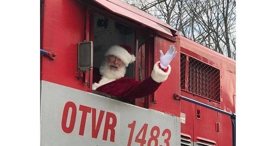 Holiday Train Adventure with Santa in Belfast & Moosehead Lake