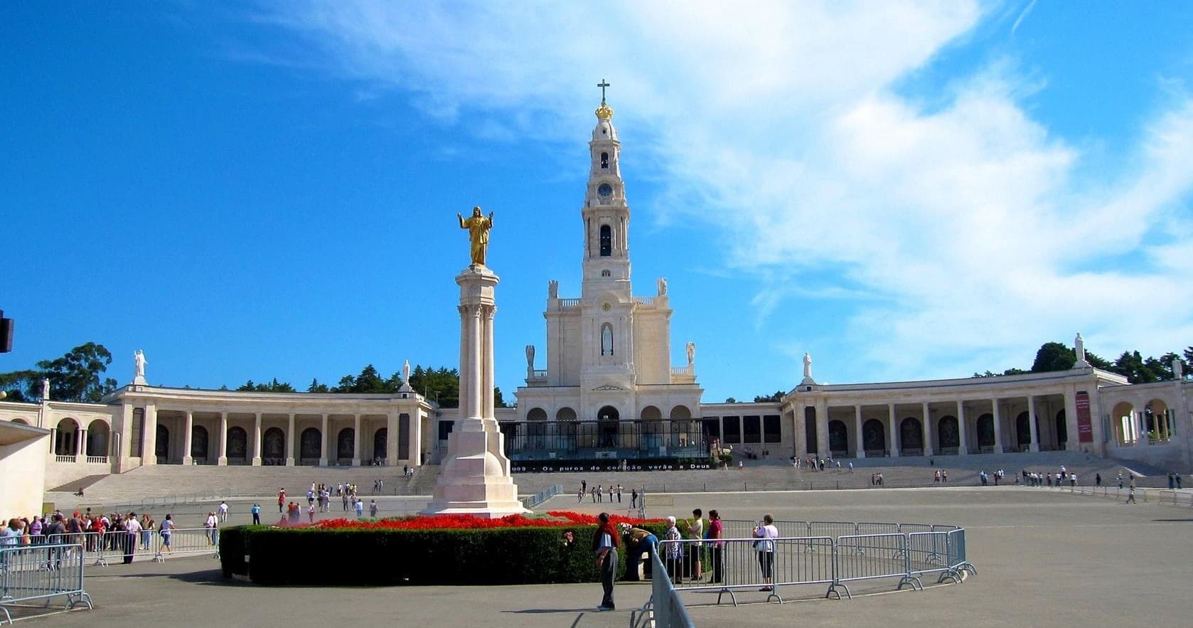 Sanctuary of Fátima main square, large pilgrimage plaza view