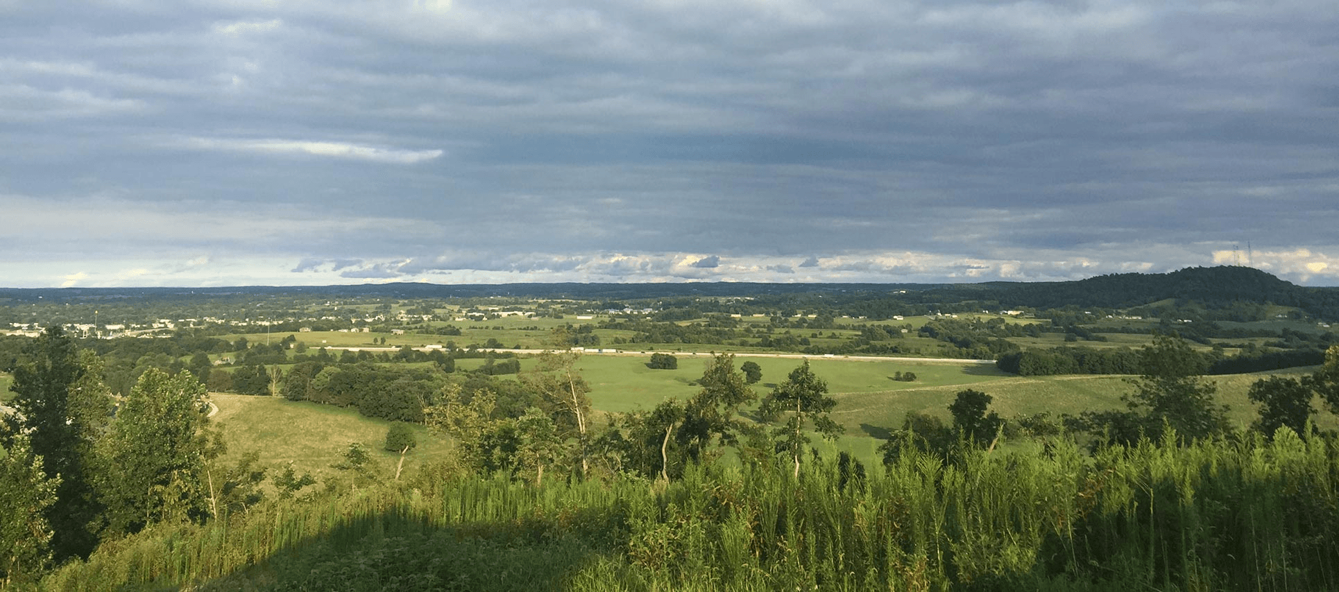 Three Night Stay at Mountain Top Retreat in Cave City