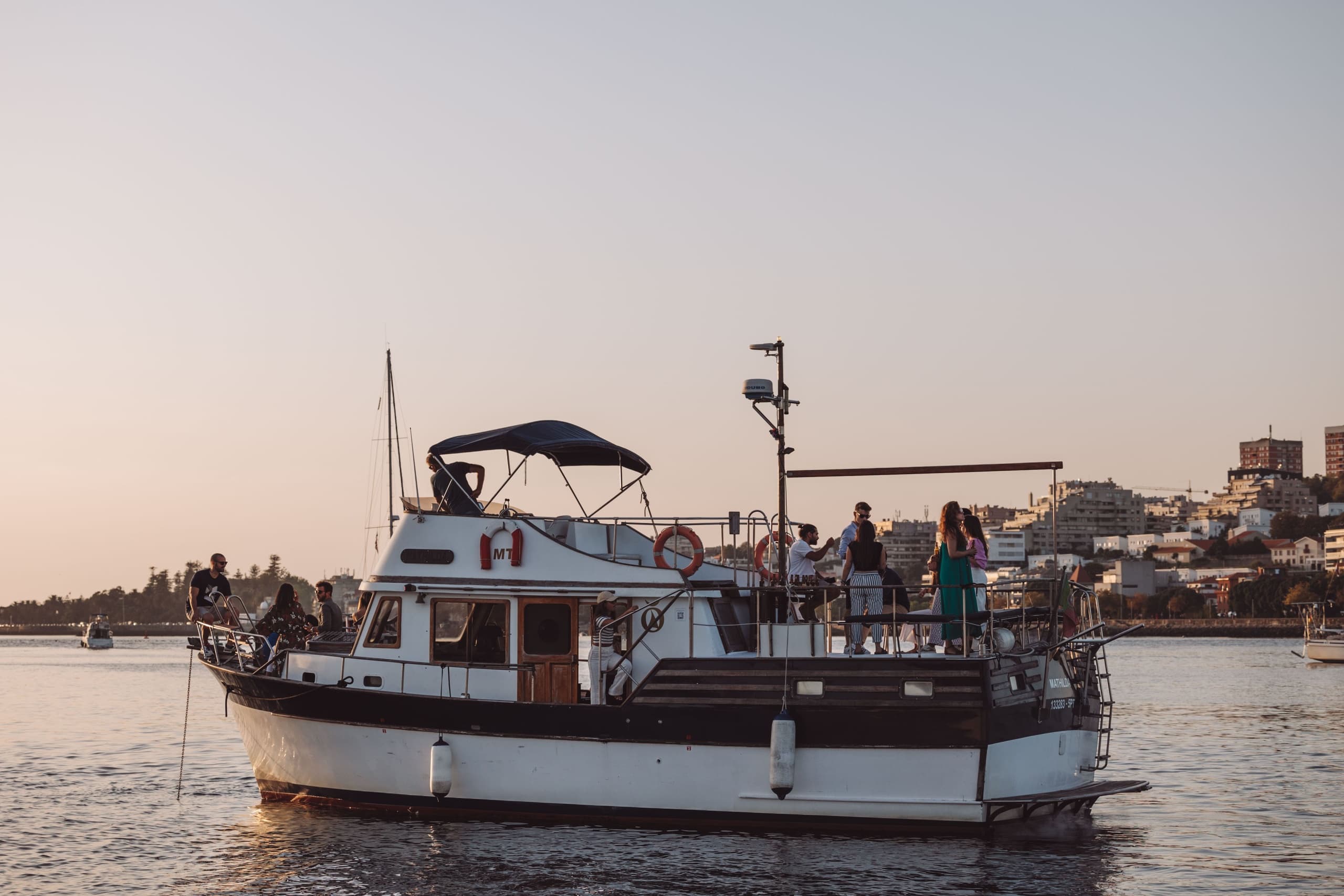 Douro River Bachelor Party on Classic Boat with Sailing 360