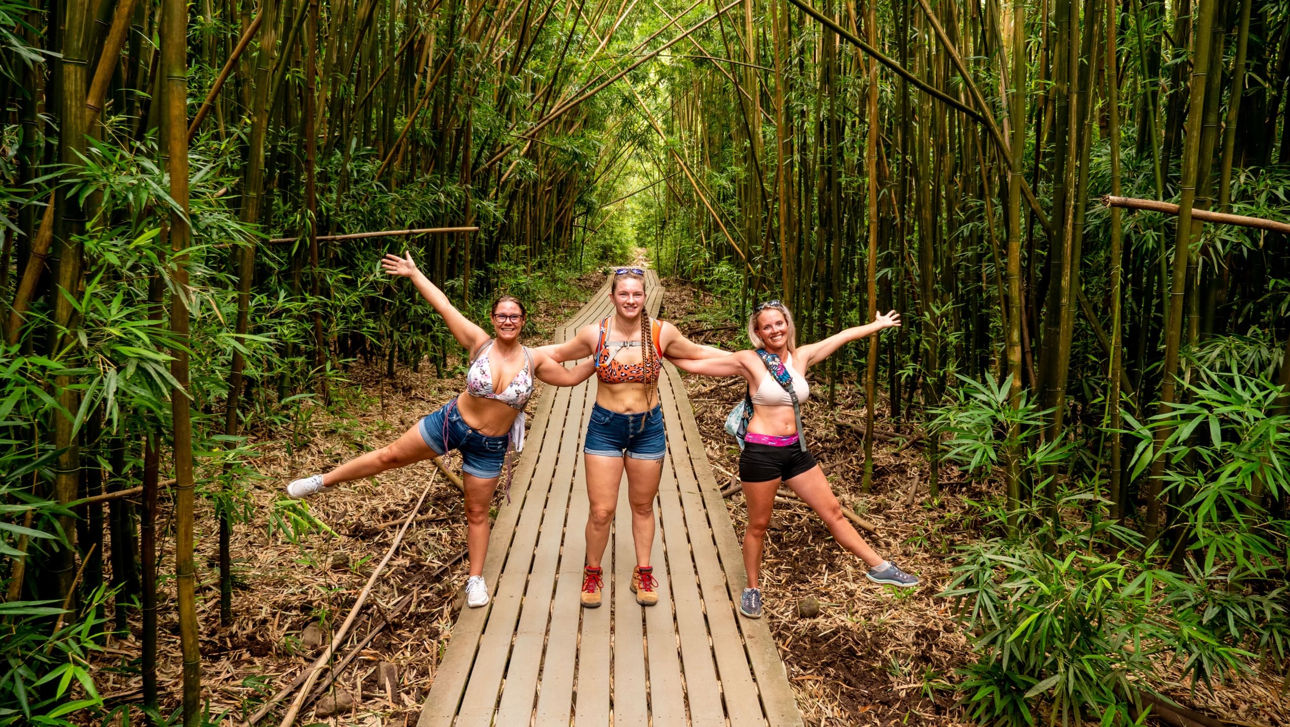 Hiking in Keʻanae, Hawaii