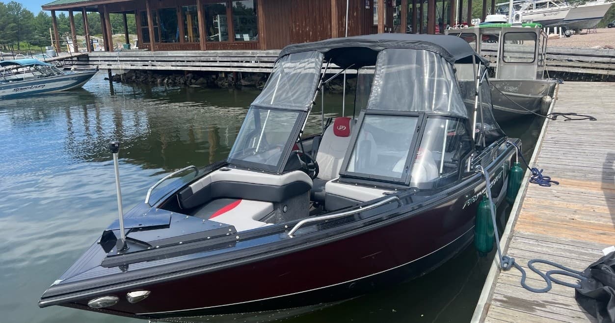 Explore Ontario’s Carling Bay with Princecraft Boat Rental: Your Ultimate Water Adventure