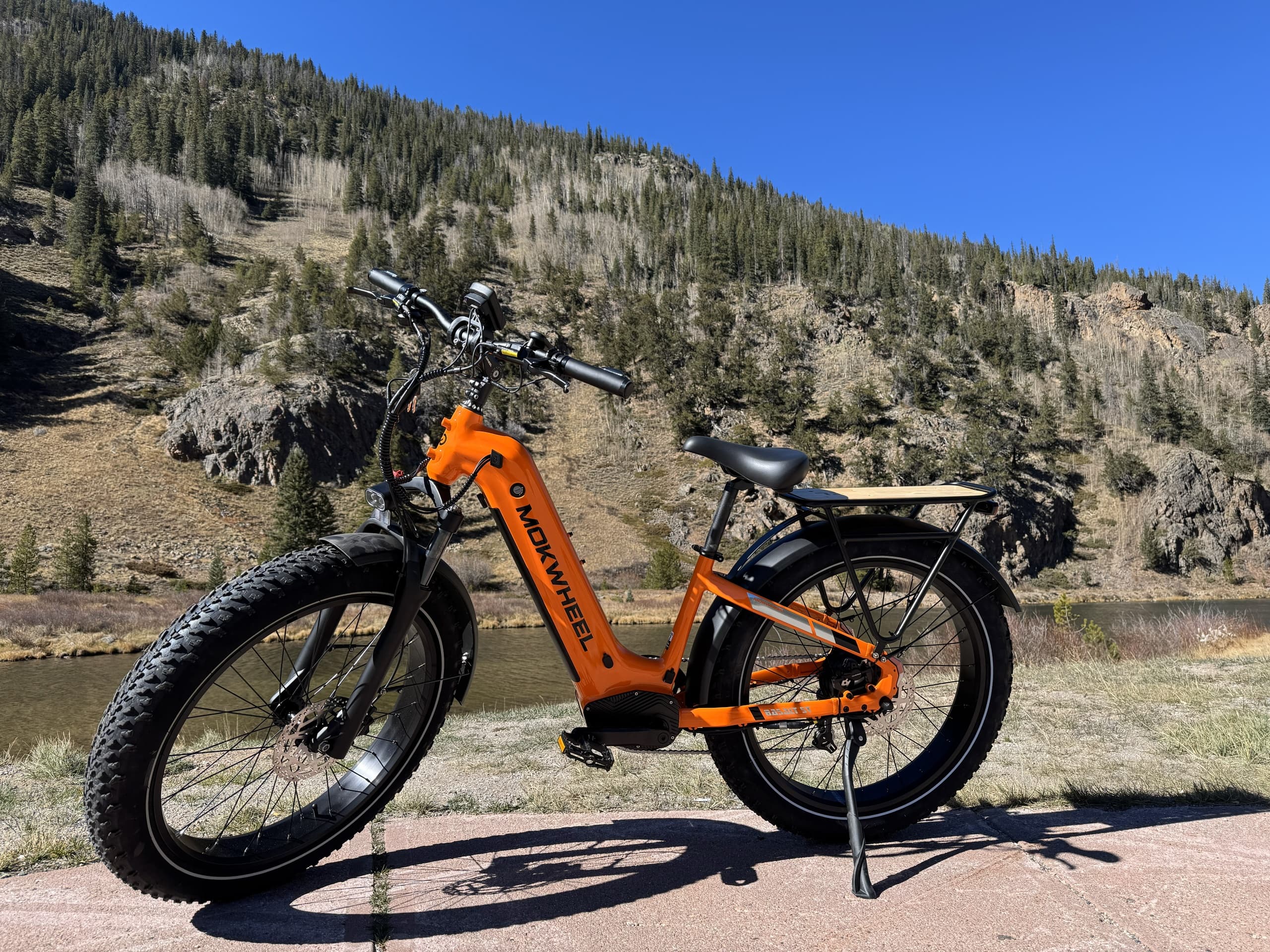 Coastal Cruise: Basalt ST E-bikes on Huntington Beach