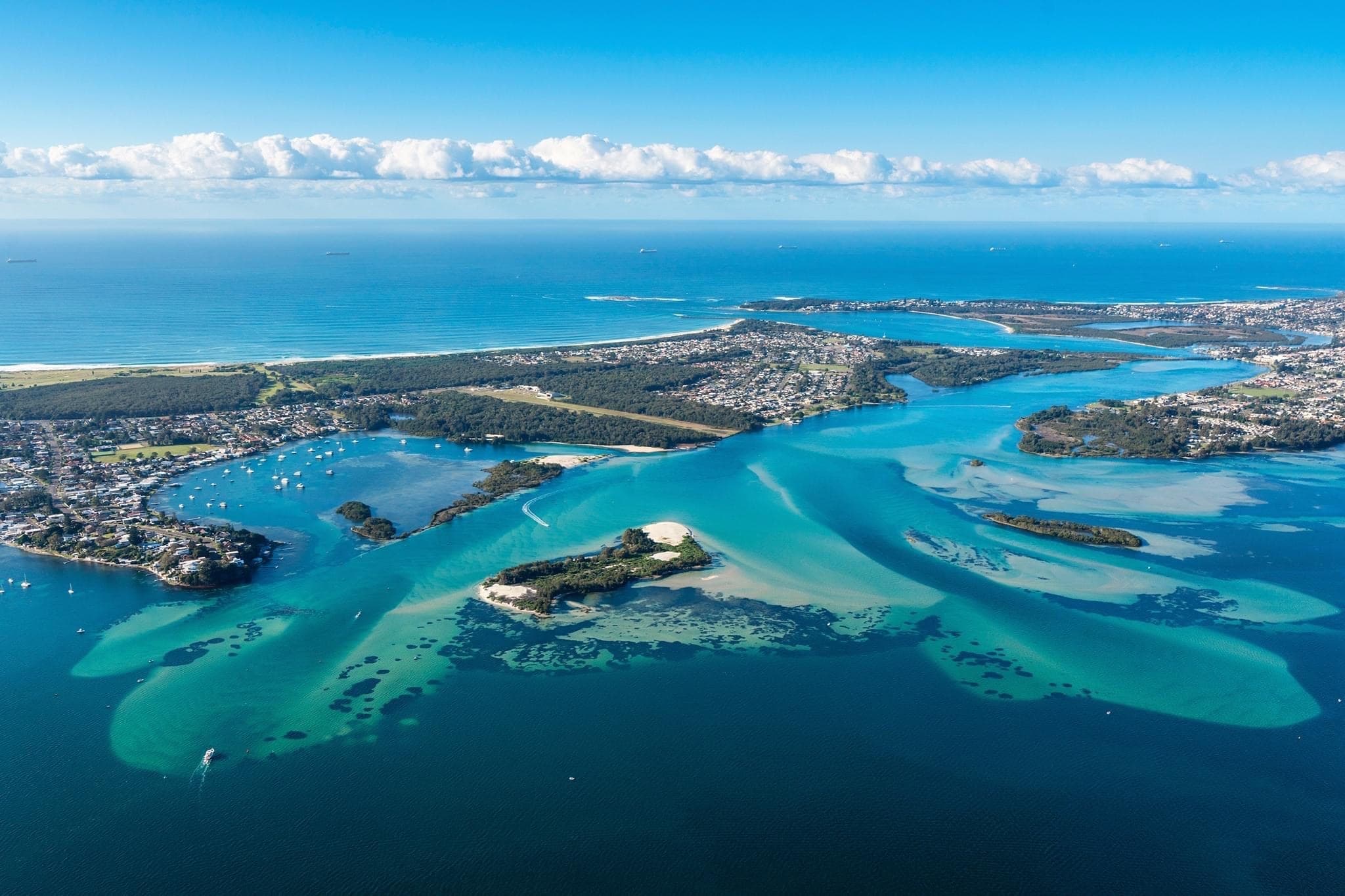 Aerial Tour of Newcastle & Lake Macquarie with Aero Logistics Helicopters