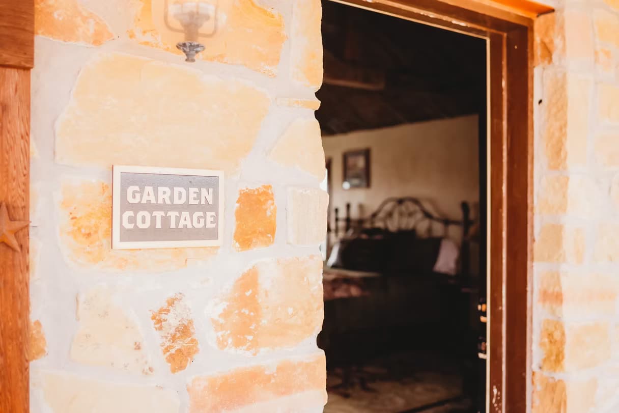 Garden Cottage at Rockin' Star Ranch — A Quiet Brenham Retreat Under the Texas Sky