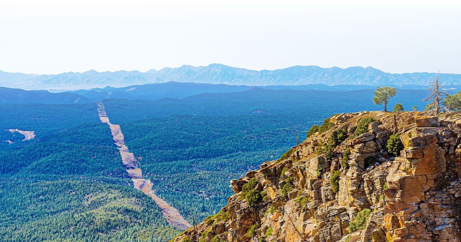 18’ Pontoon Boat Rental at Woods Canyon Lake — Group Outings on the Mogollon Rim