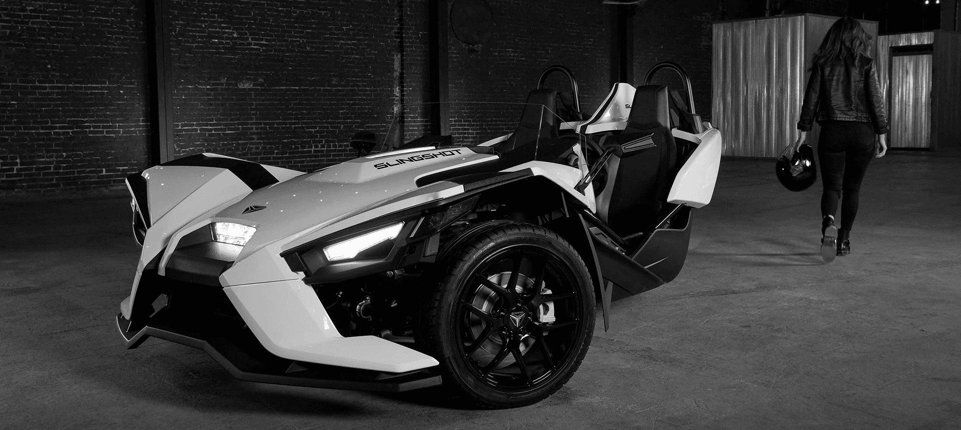Land-Adventures with Slingshot: Thrilling Drives Near Upscale Motors