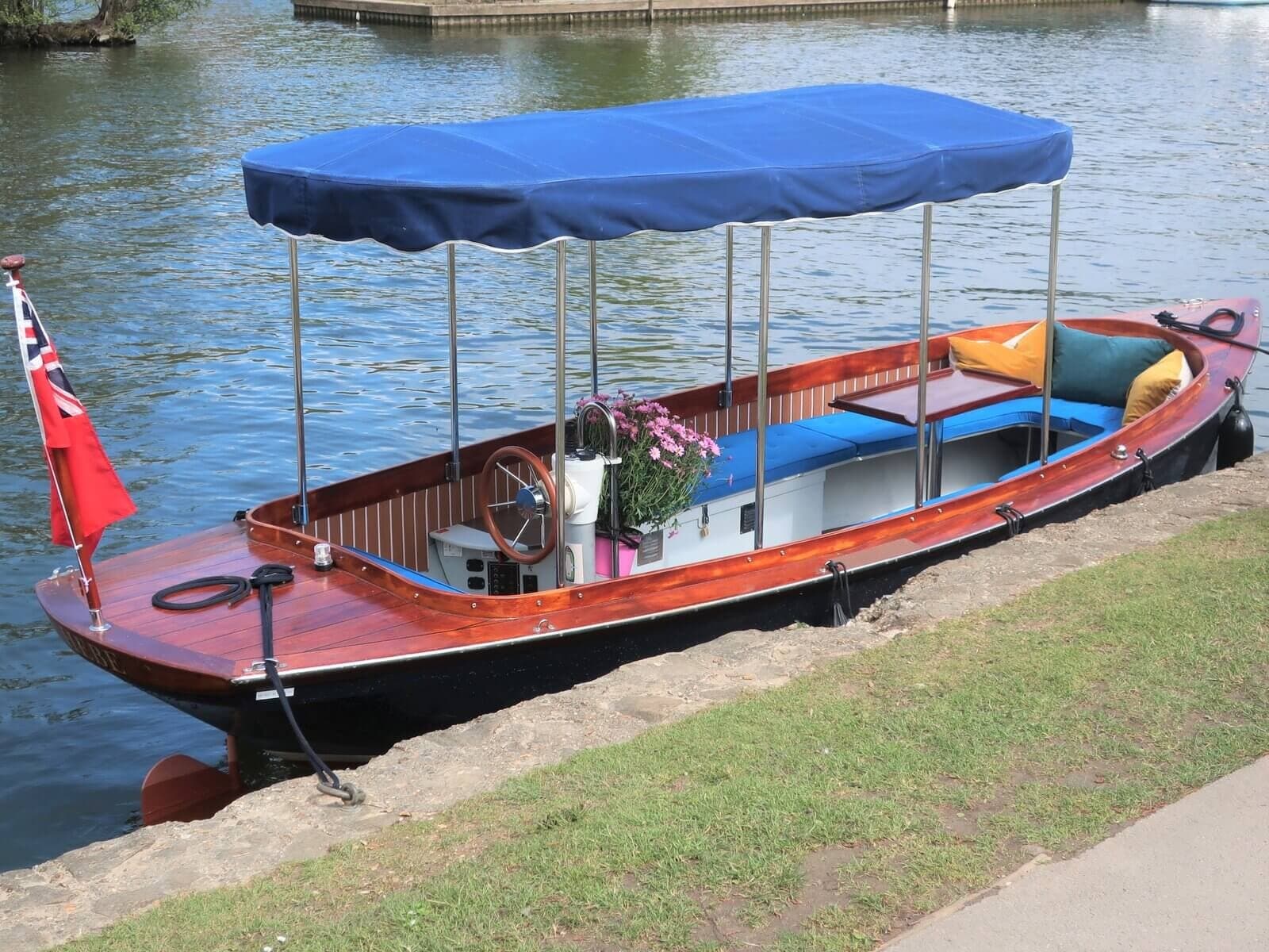 Private Hebe River Cruise – Henley River Boats Ltd