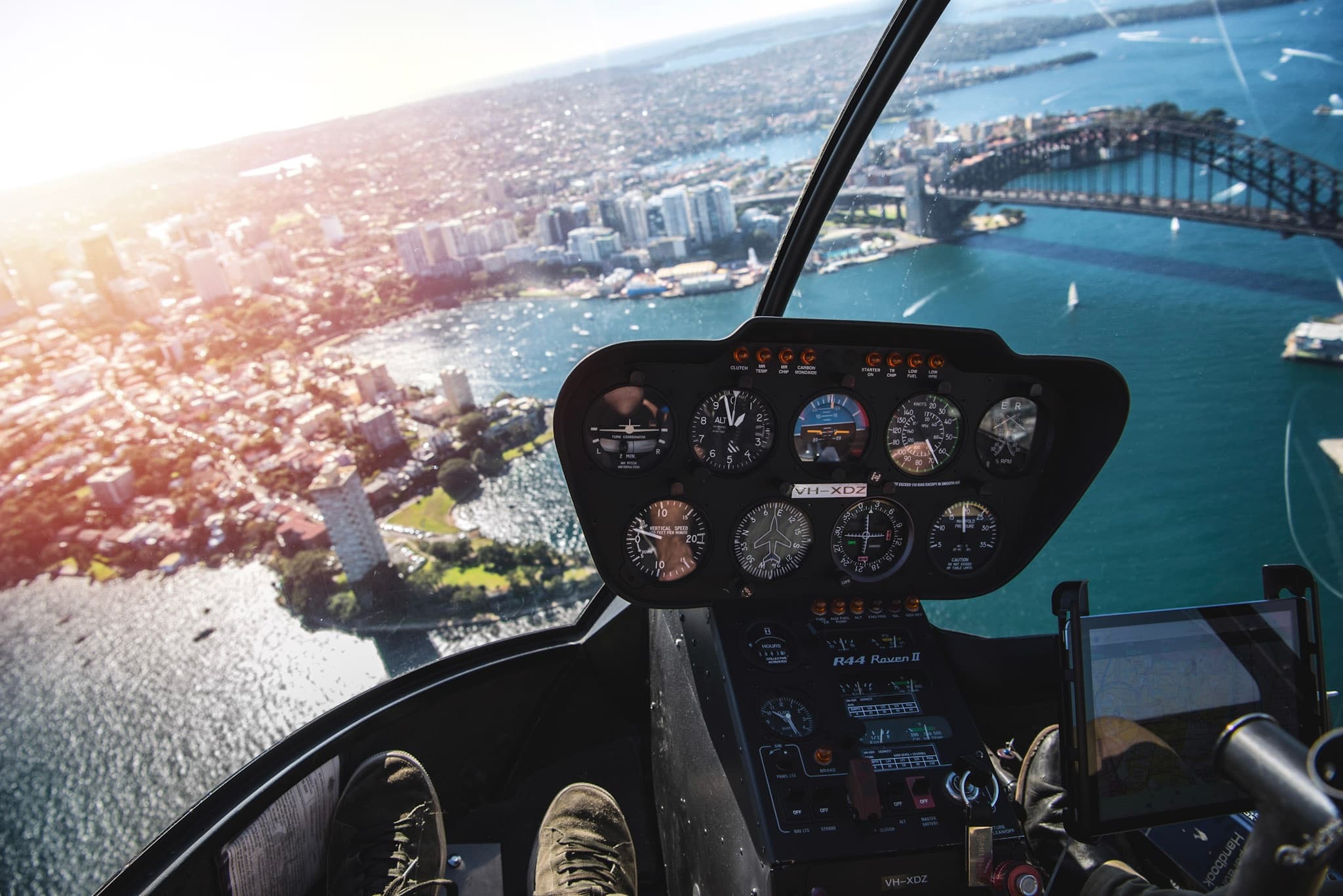 Breathtaking Helicopter Flights Over Hunter Valley and Sydney Skyline