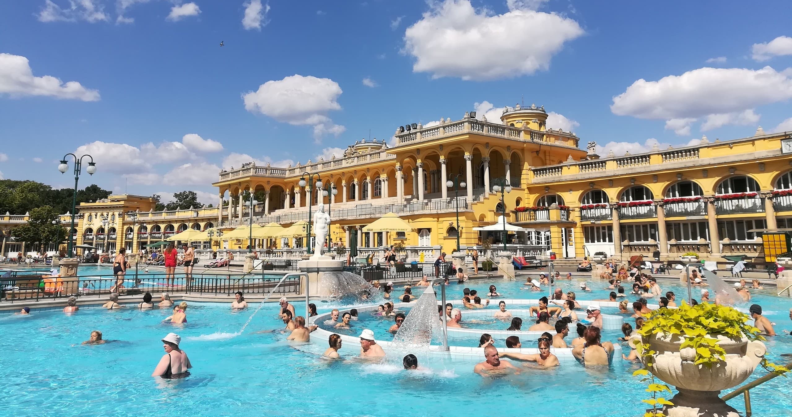 Szechenyi outdoor thermal pool in Budapest with bathers