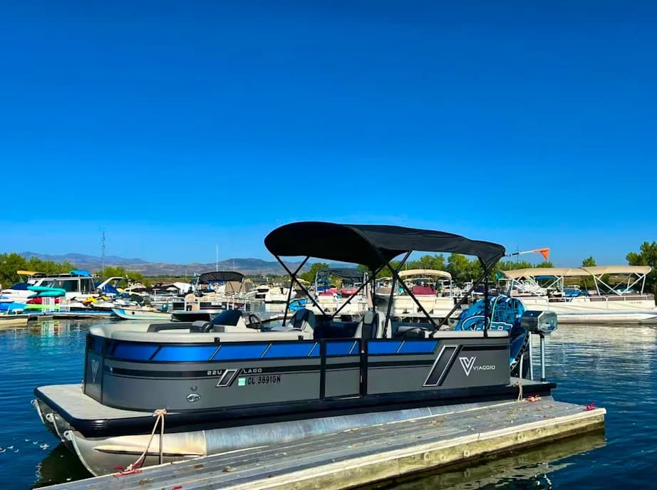 Viaggio Lago L22U Tritoons at Boyd Lake: Group-Friendly Boat Rentals in Loveland, CO photo 2