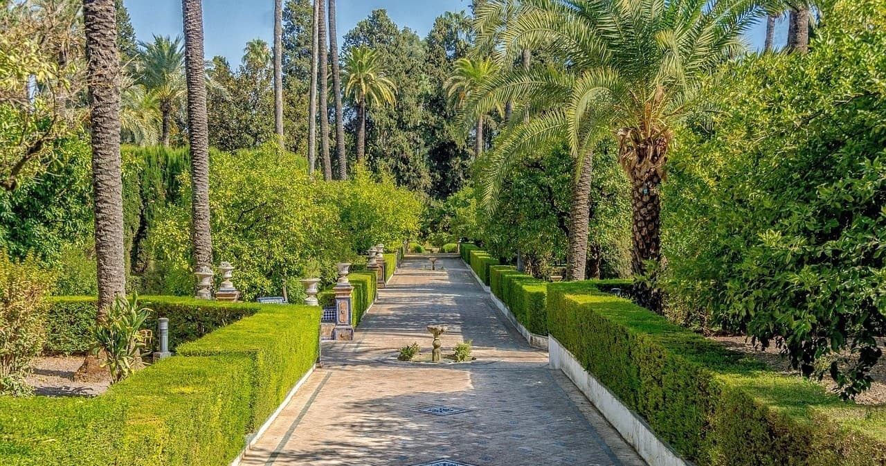 Historic Ticket Access to Real Alcázar with Discovering Spain