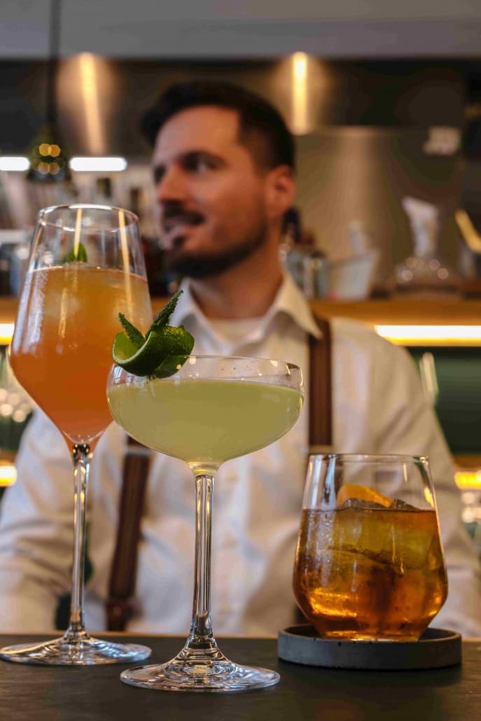Master Mixology in Hamburg with Tins&Tales' Cocktail Kurs