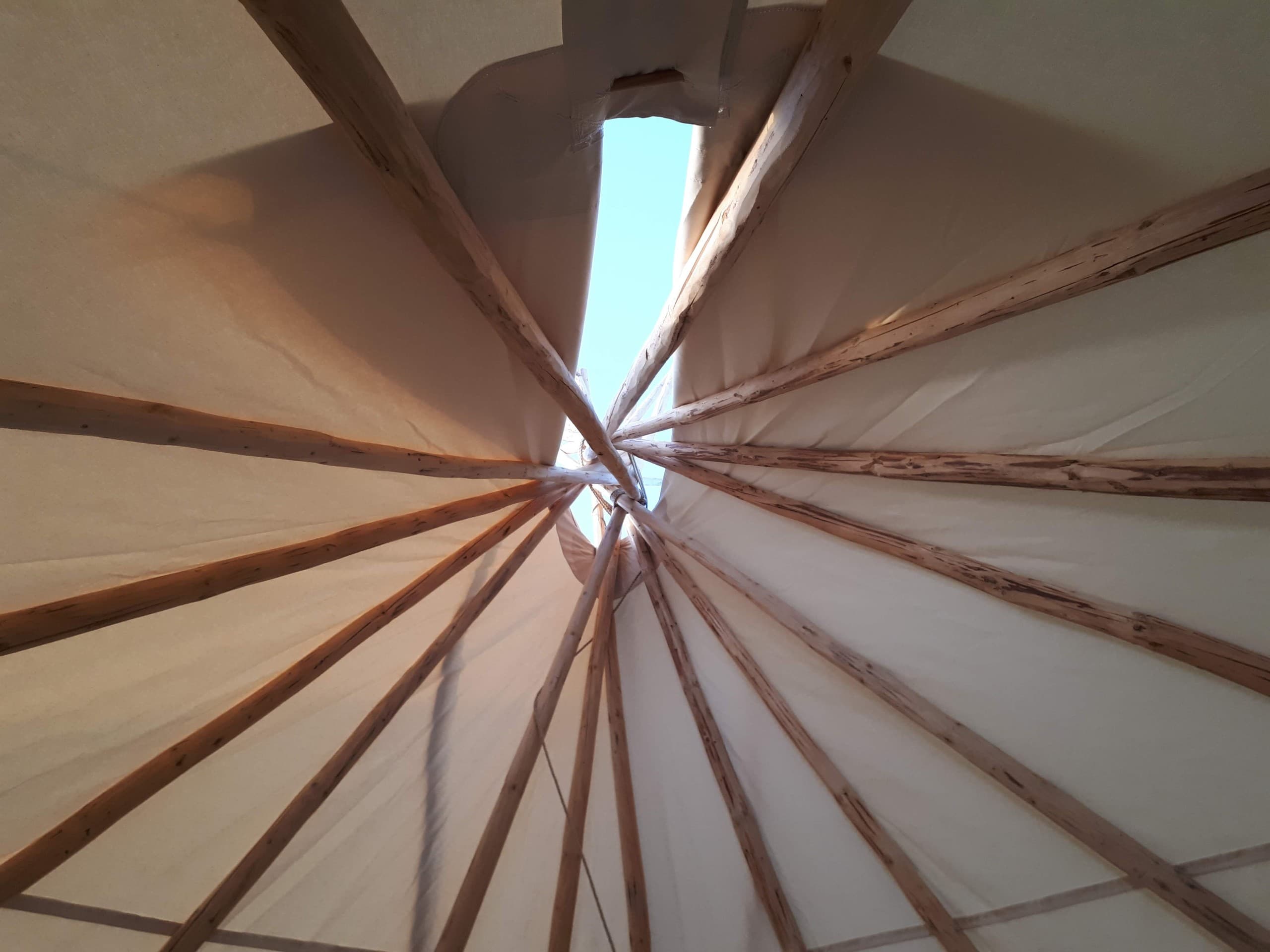 Alquiler Indian Tipi Zone: Tipi Rental in Olive Grove Near Cambrils photo 1