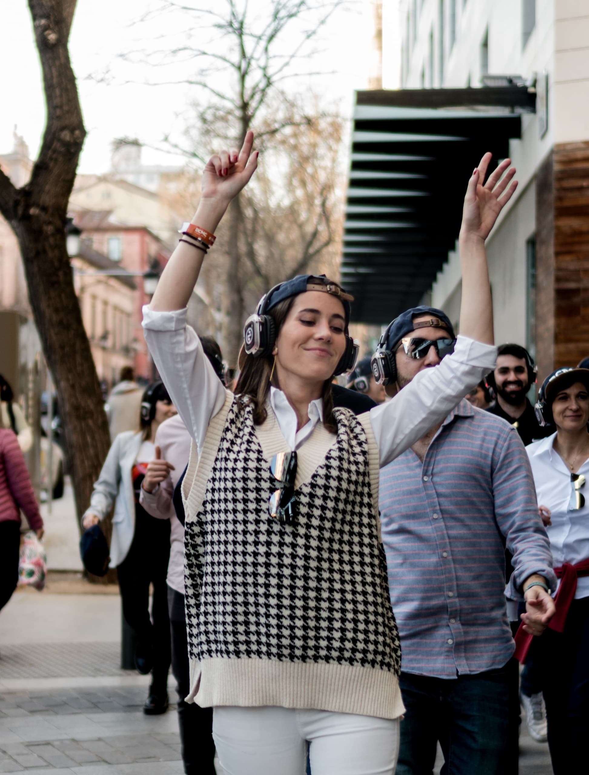 Silent Disco Tour Barcelona: Plaza Reial Flashmobs & Urban Dance Walk photo 2
