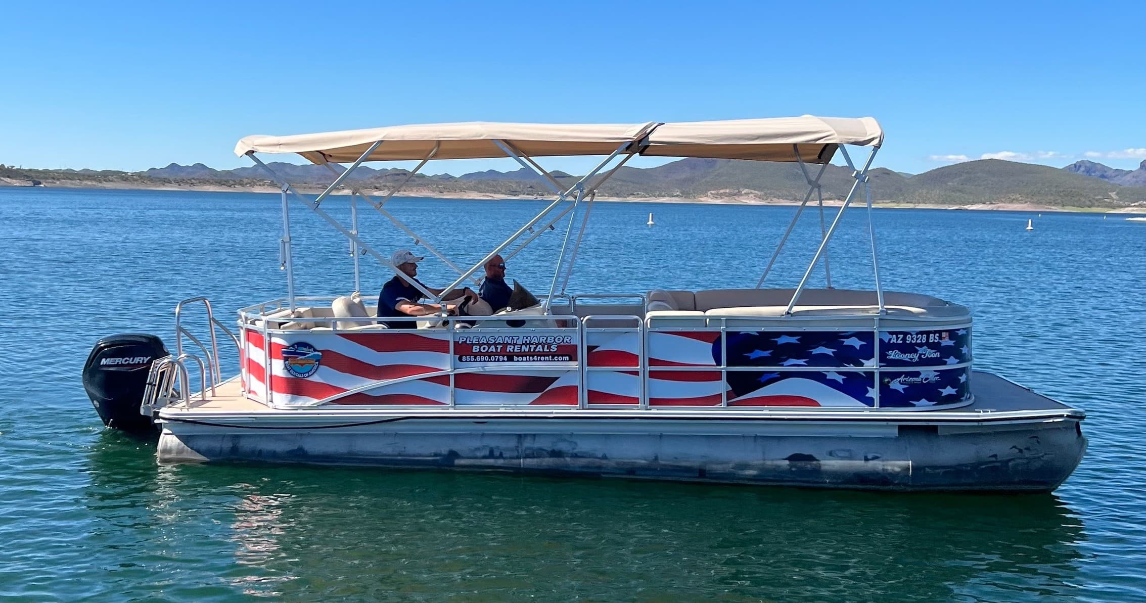 Pontoon Boat Rental at Pleasant Harbor in Peoria