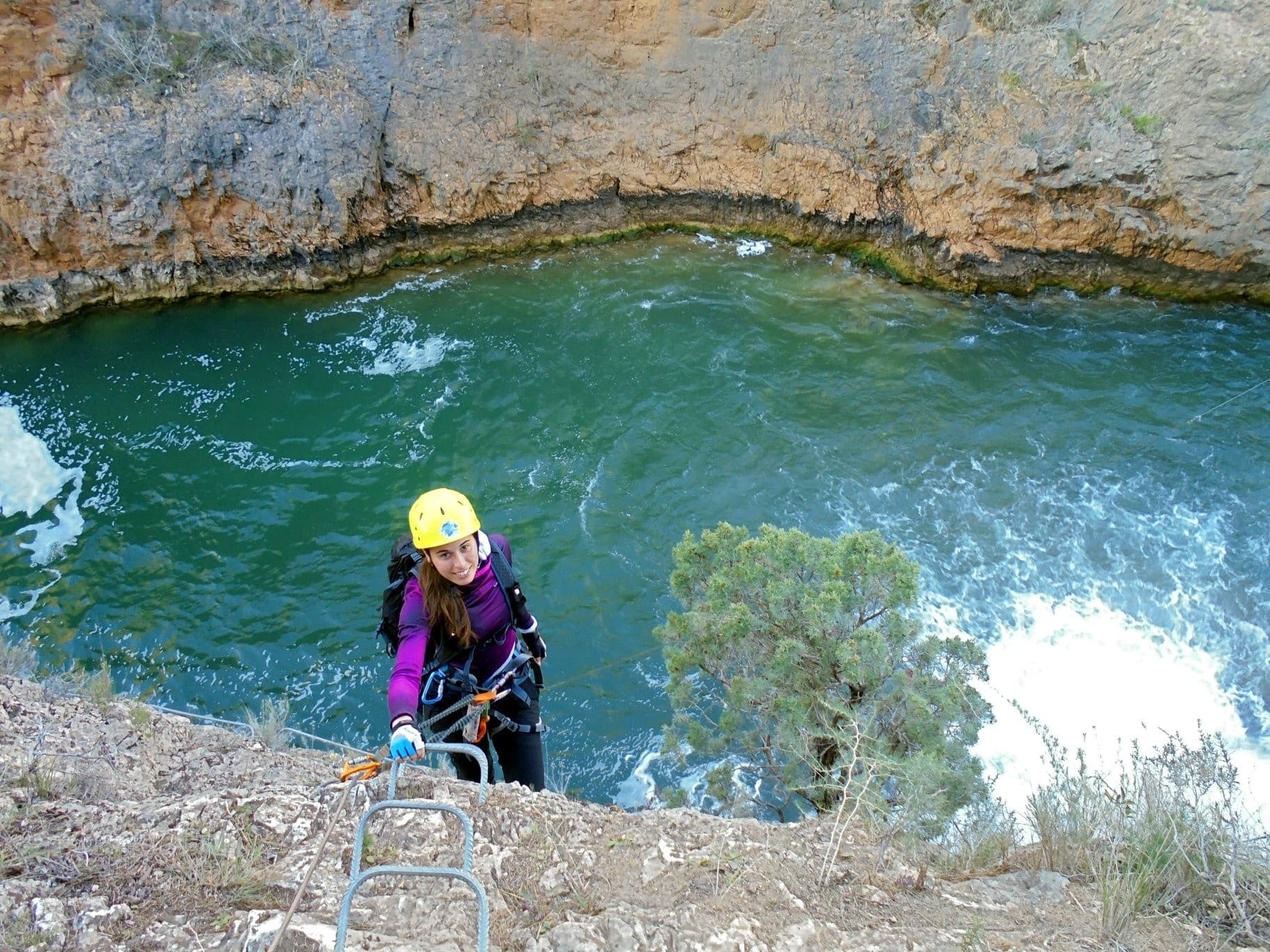 Coasteering Villajoyosa: El Balcón del Mediterráneo — Sea Caves, Jumps & Snorkel near Benidorm