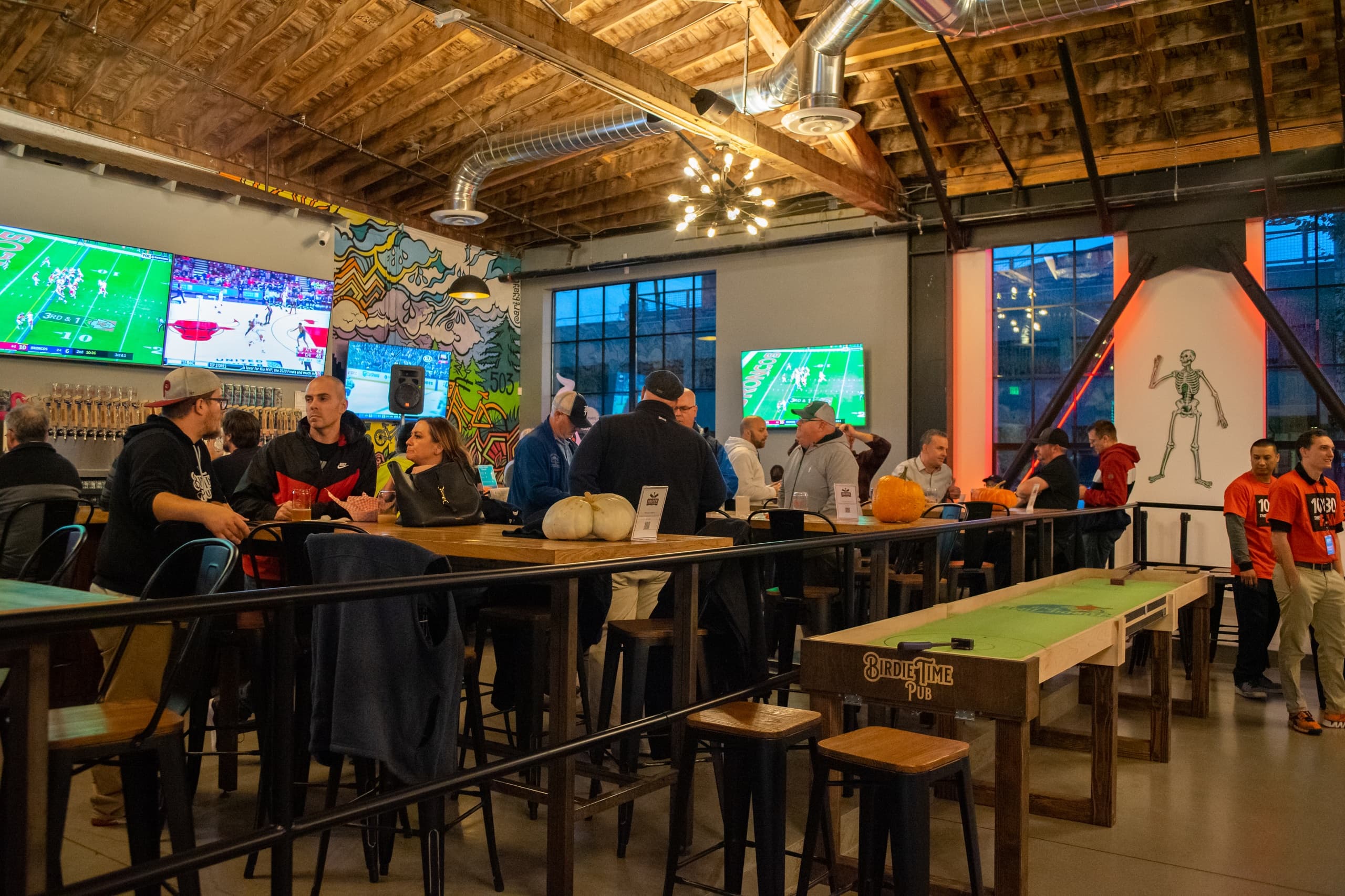 Enjoy Hightop Four at Birdie Time Pub in Portland, Oregon