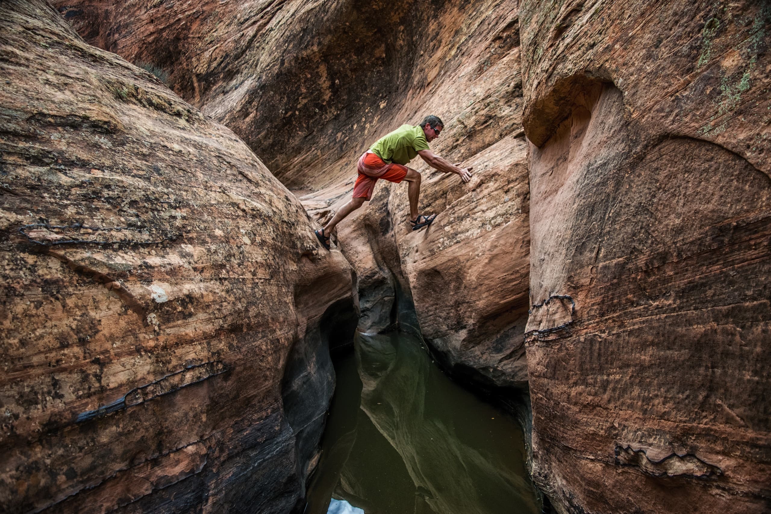 Canyoneering Moab’s Entrajo Canyon with Front Range Climbing