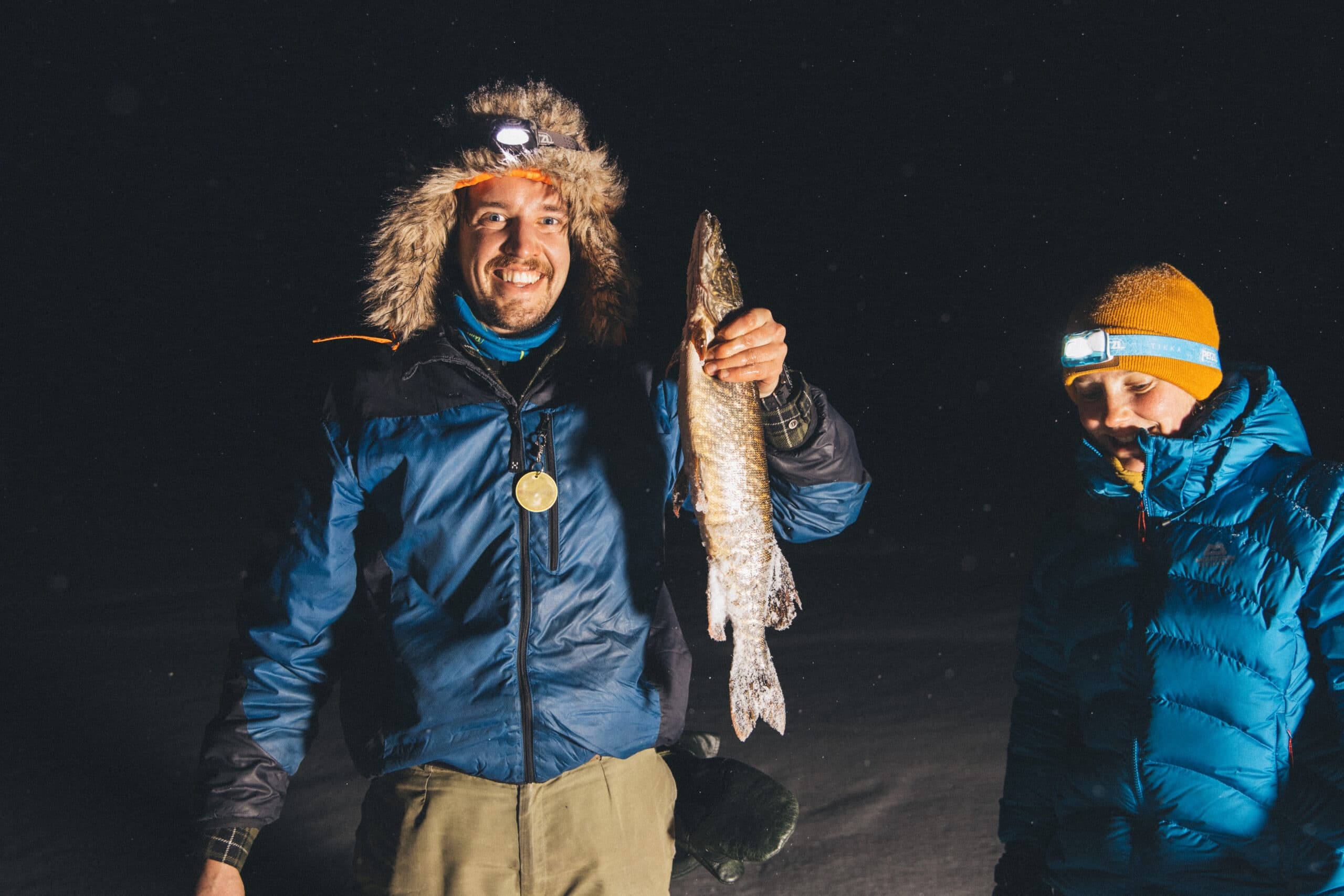 Arctic Winter Fishing and Bushcraft in Pelkosenniemi: Ice Fishing, Under-Ice Exploration and Finnish Survival Skills