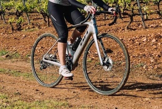 Bilbao Gravel E-Bike Rental: Explore Euskadi on a BH Core Gravelx Carbon photo 1