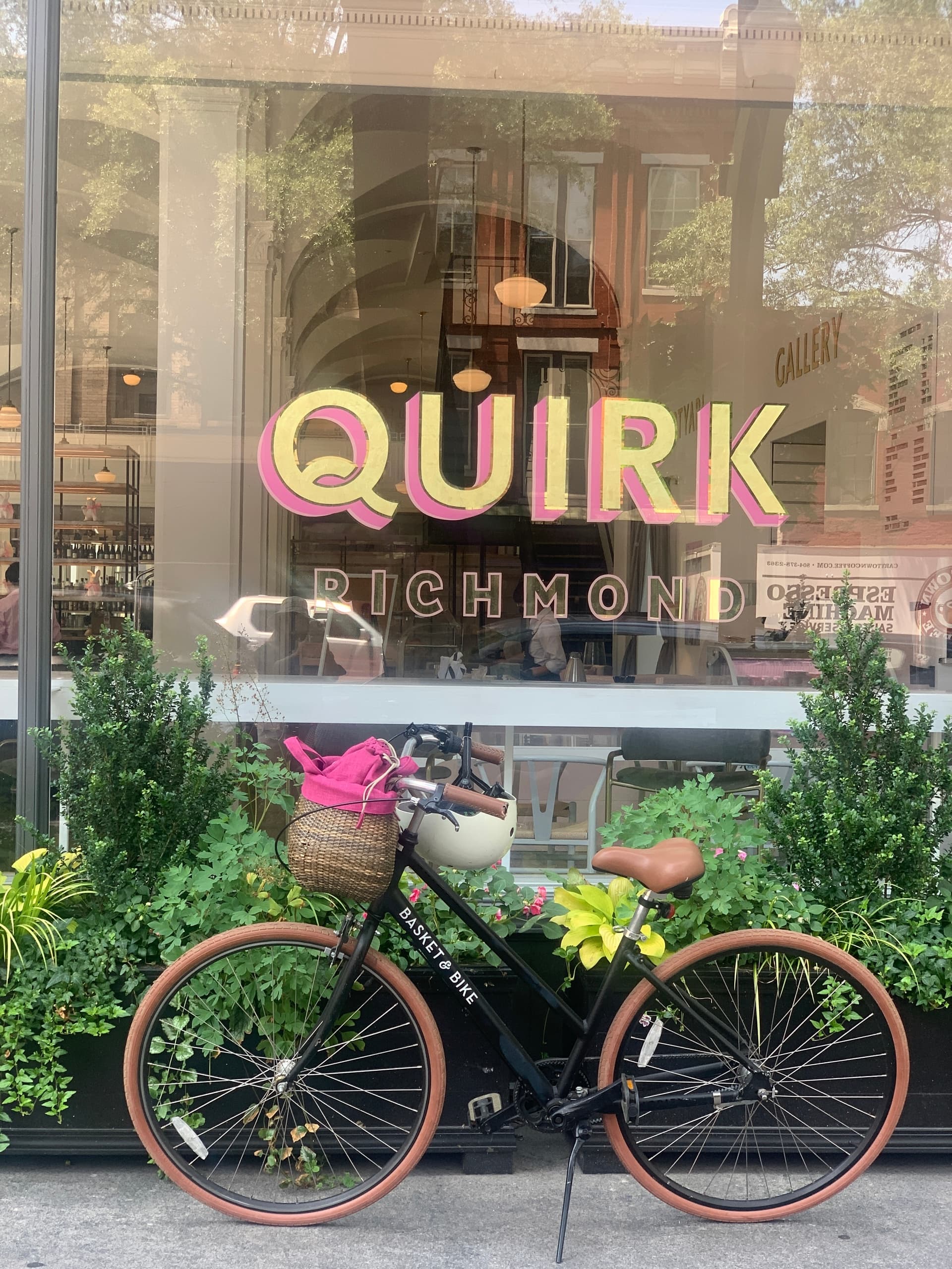 Land Adventure: City Cycling & Biking Tour at Quirk Hotel