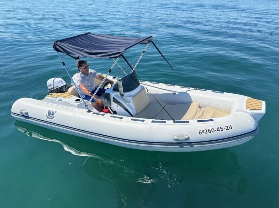 Pilot Tiger Marine 2: No-License Boat Rentals from Can Picafort Marina