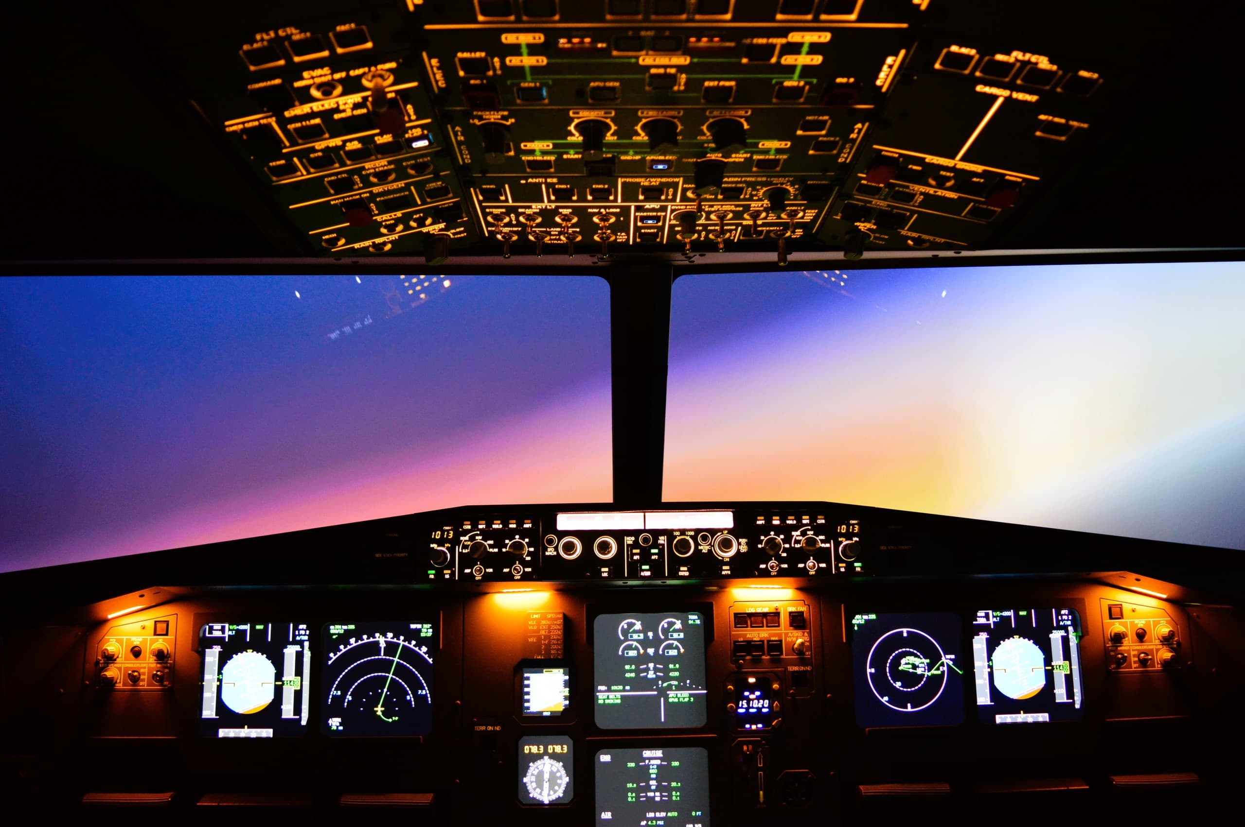 High-Fidelity A320 Simulator Sessions in Sevilla: Fly a Full Cockpit photo 3