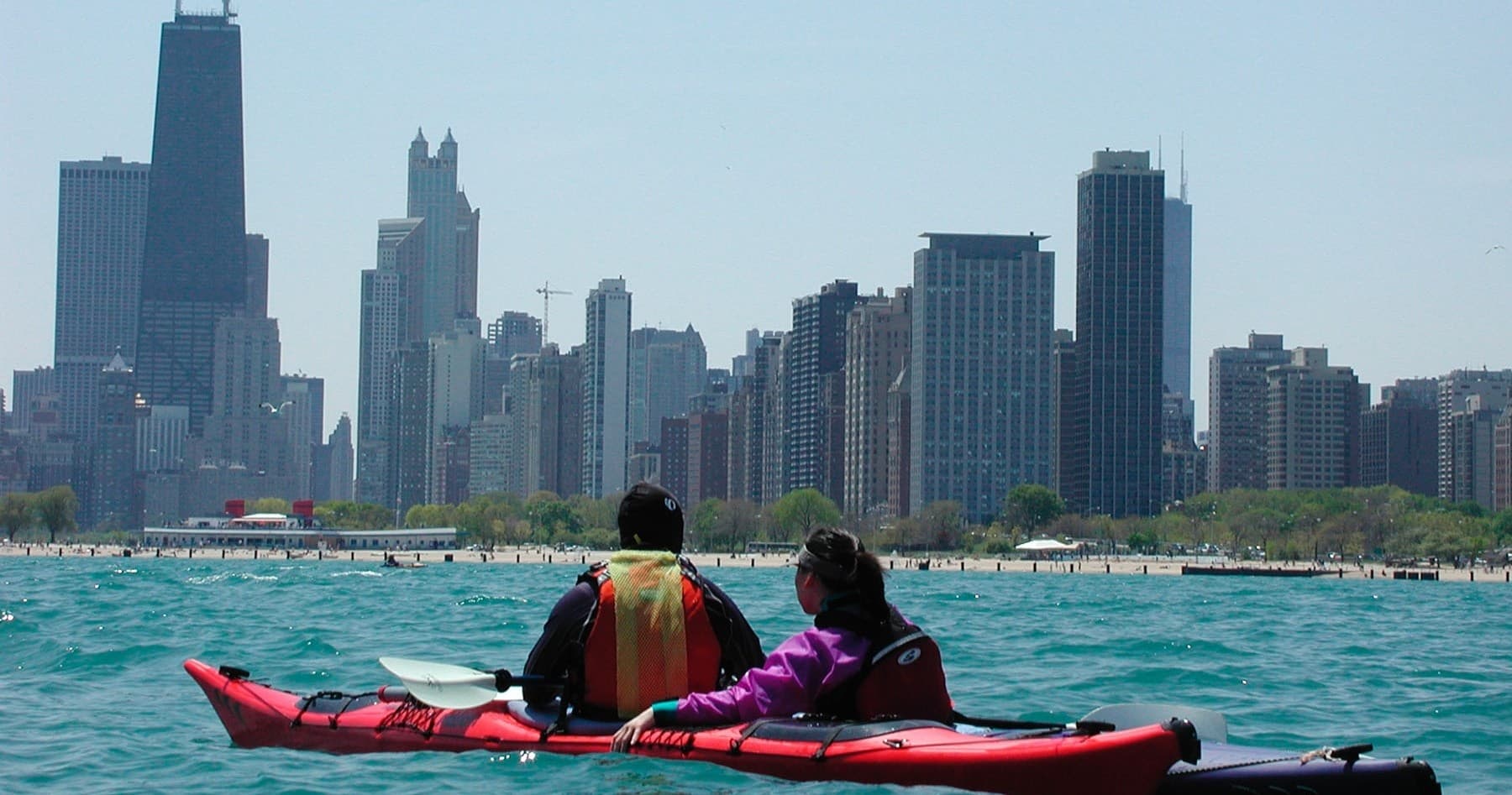 Sunset Kayaking in Chicago: Paddle North Avenue Beach with Skyline Views