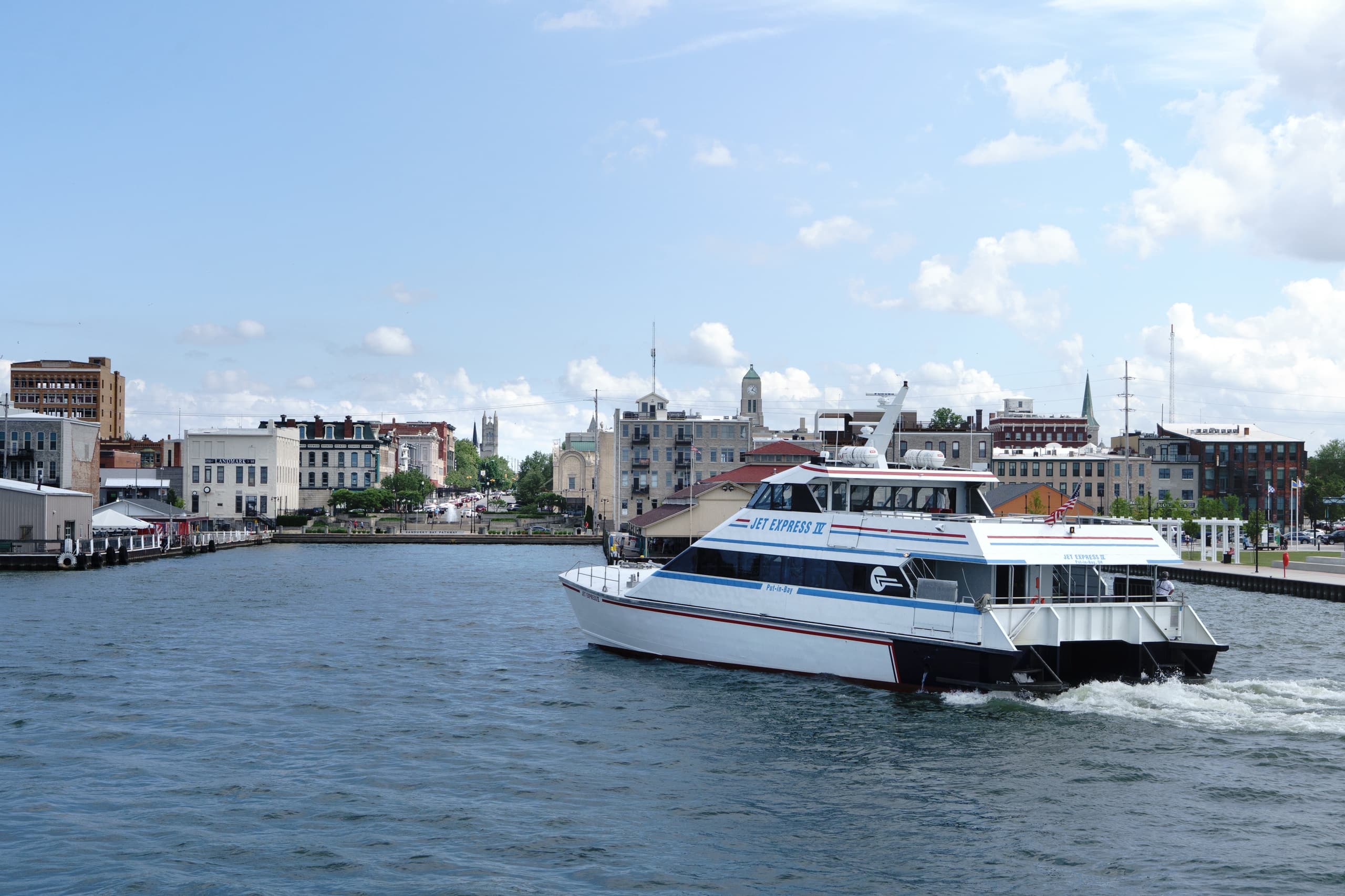 Water Activities: Put-In-Bay to Sandusky with Jet Express