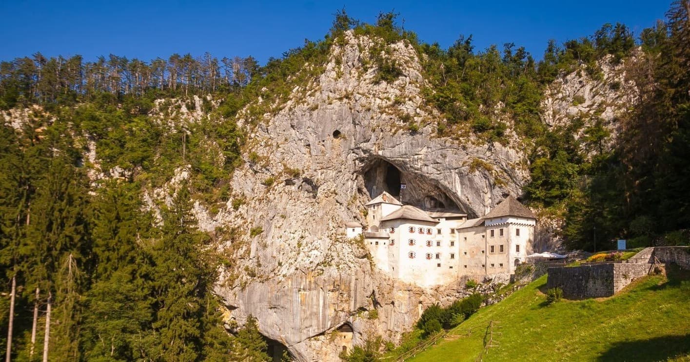 Postojna Cave & Castle Adventure with Roundabout Travel
