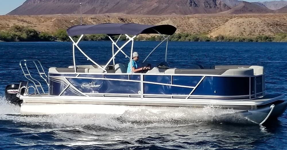 Water Activities at Temple Bar Marina: SunChaser Tritoon Adventure