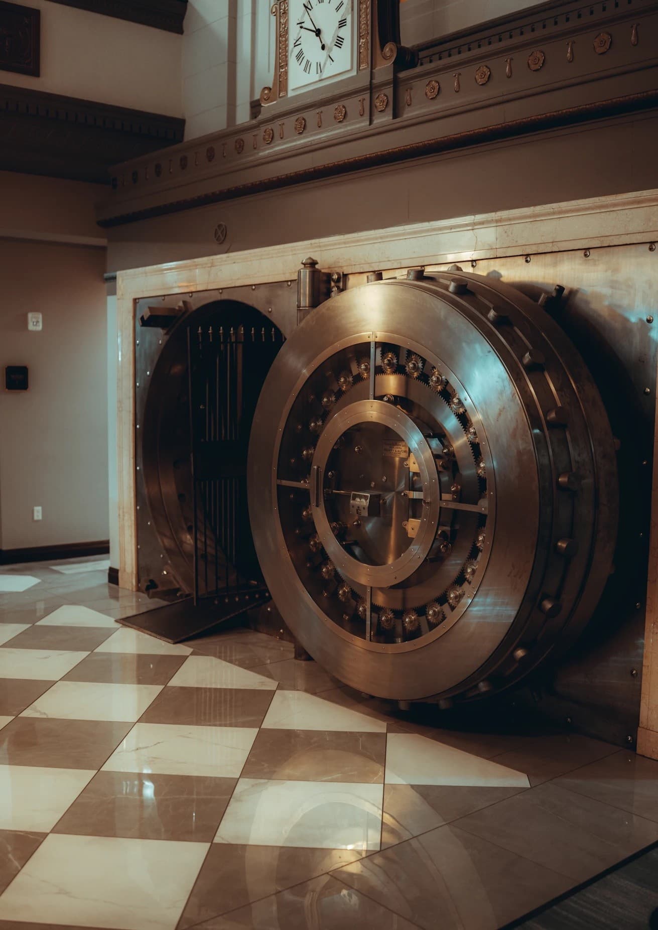 Escape room vault heist set in West Palm Beach, immersive puzzle