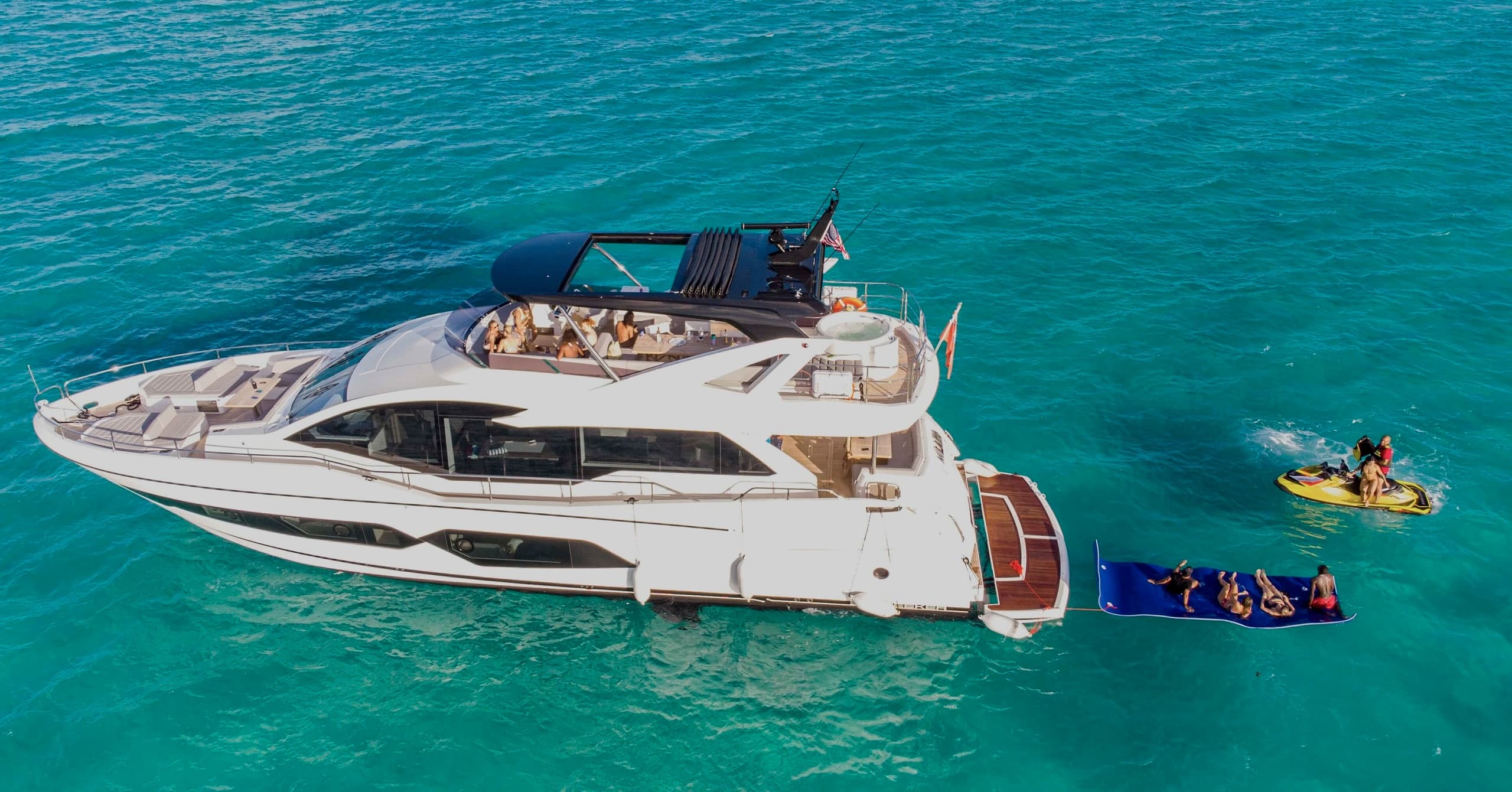Luxury Yacht Experience with Miami Boat Experts in Nassau
