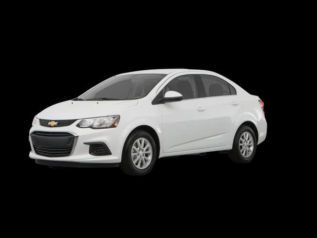 Explore Arizona’s Open Roads with Mid-Size Car Rentals