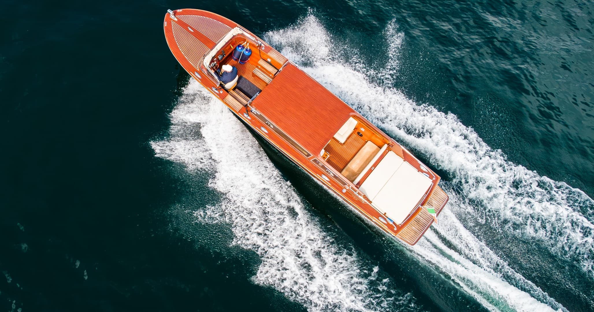 Lake Como Boat Tour with Mostes Classic Boats in Riva