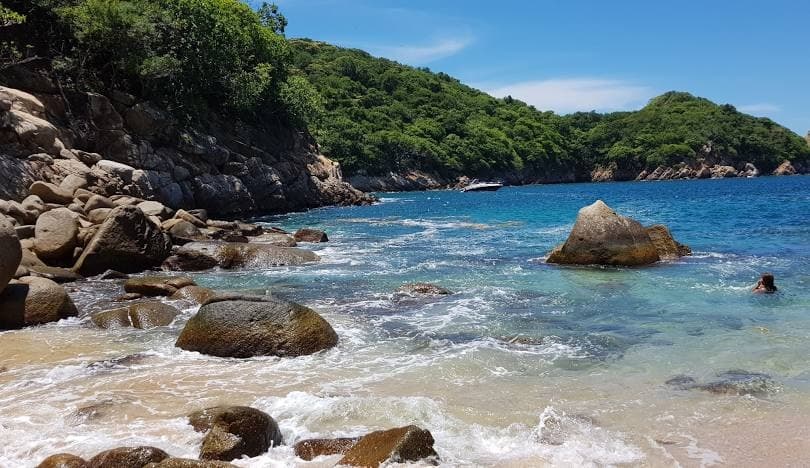 Viaje a la Roqueta with Sup Aca in Acapulco