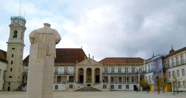 Private Lisbon to Porto Tour with Estrela d'Alva Tours