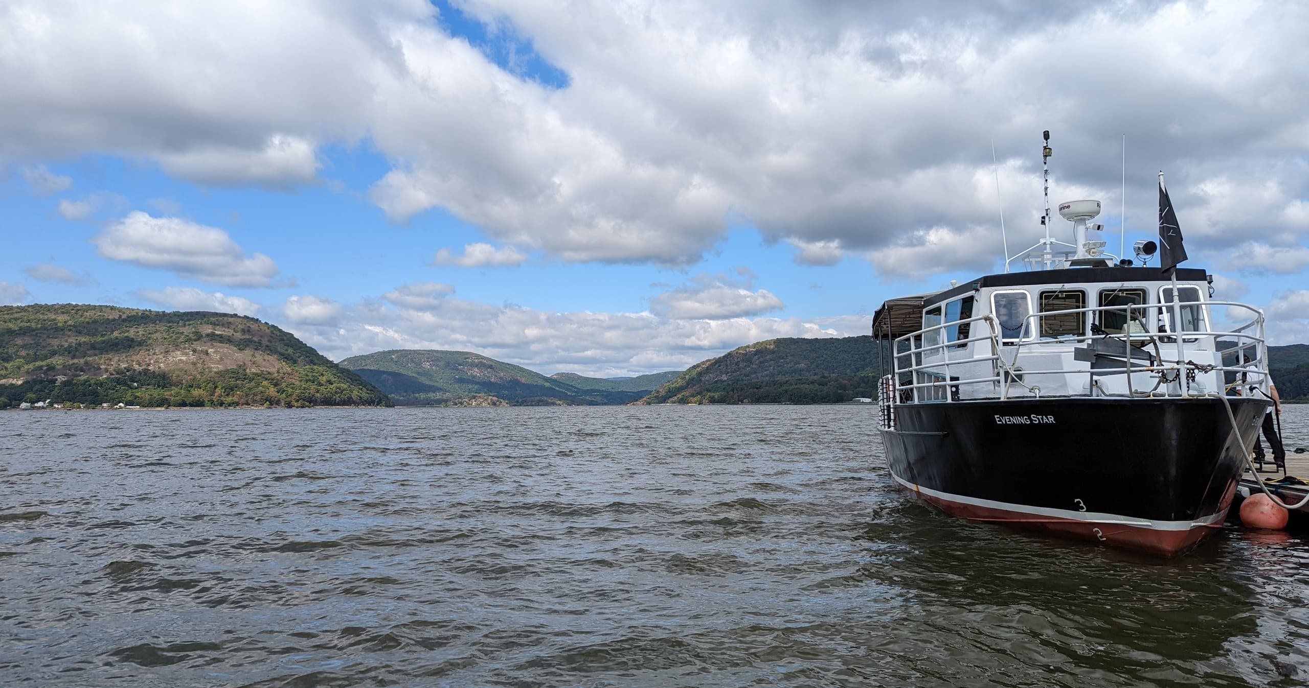 Hudson Highlands Boat Cruise with New York Boat Company