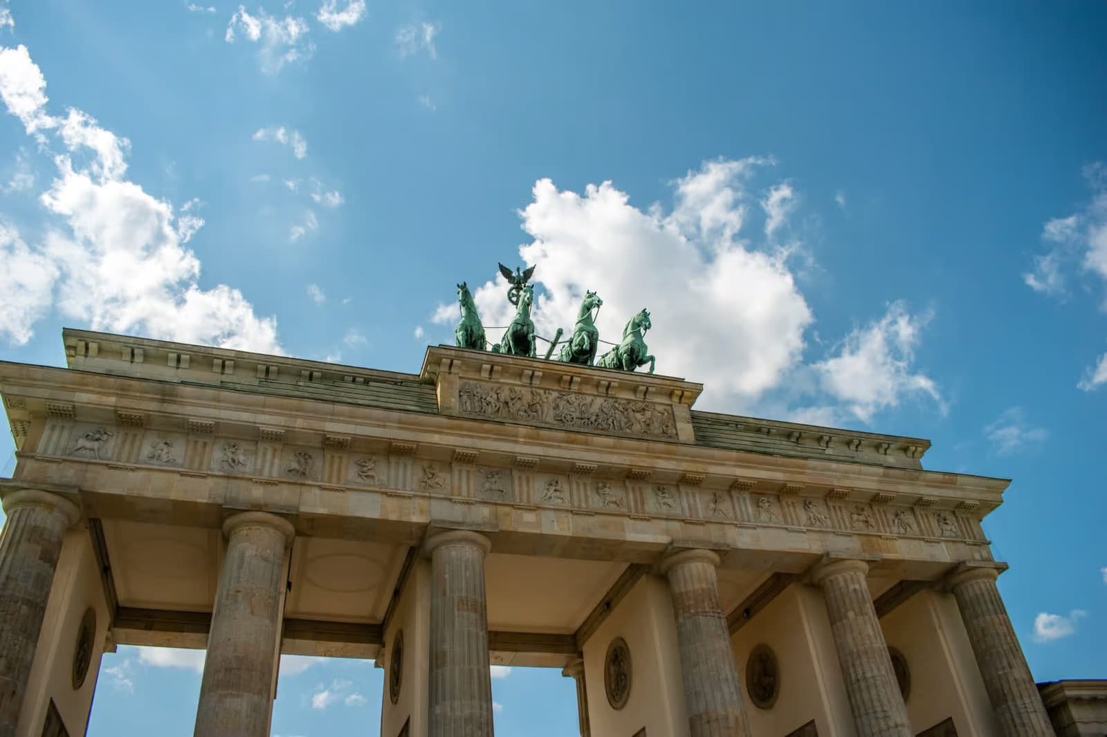 Explore Berlin’s Iconic Highlights on a Free Walking Tour