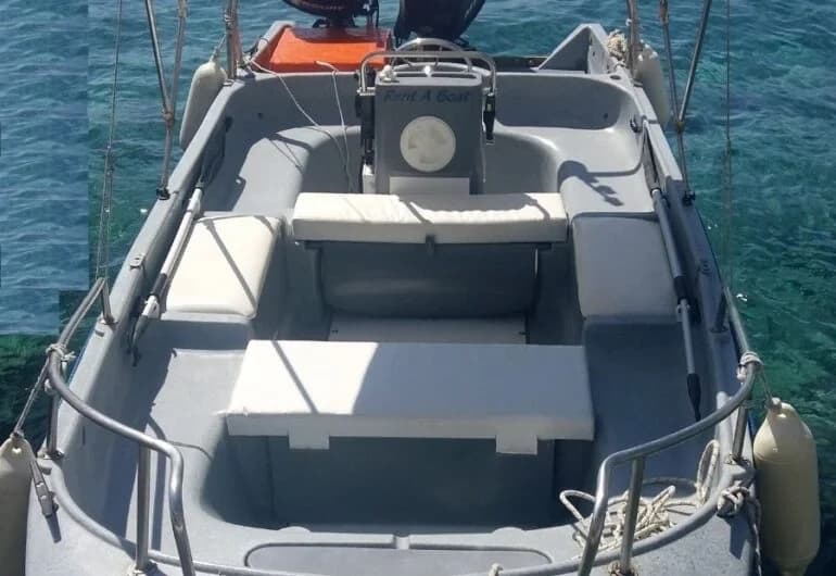 License-Free 25hp Fun Yak from Chania Old Harbor: Explore Crete’s Hidden Coves