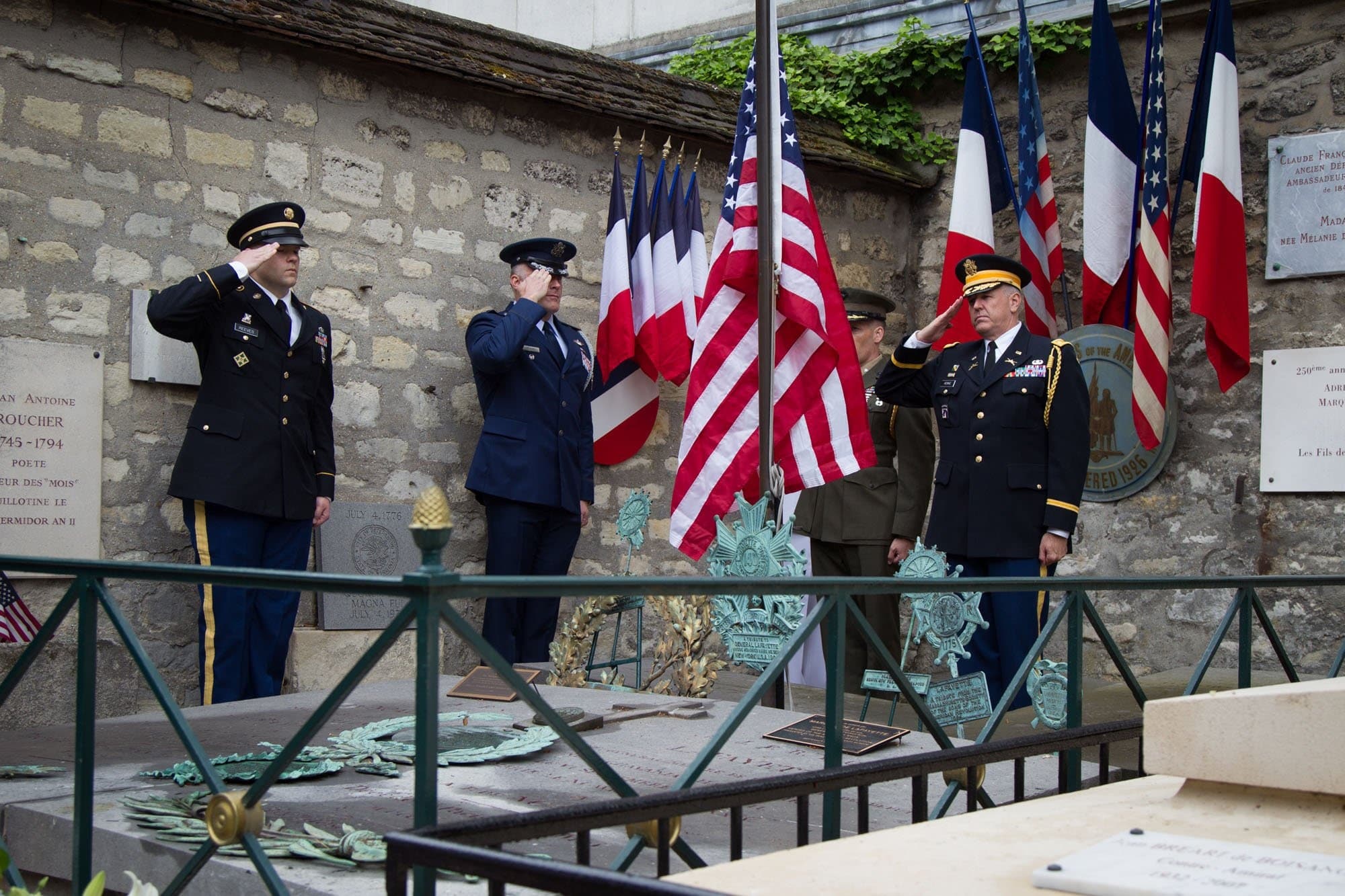Historic Walking Tour of Paris with With Love From Paris Tours