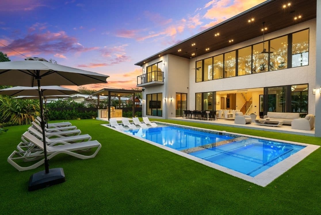 Villa Jasper Miami Shores — 9-Bedroom Luxury Mansion with Pool & Private Putting Green photo 1