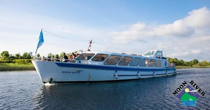 River Shannon Cruises with Moon River Cruise in Battlebridge