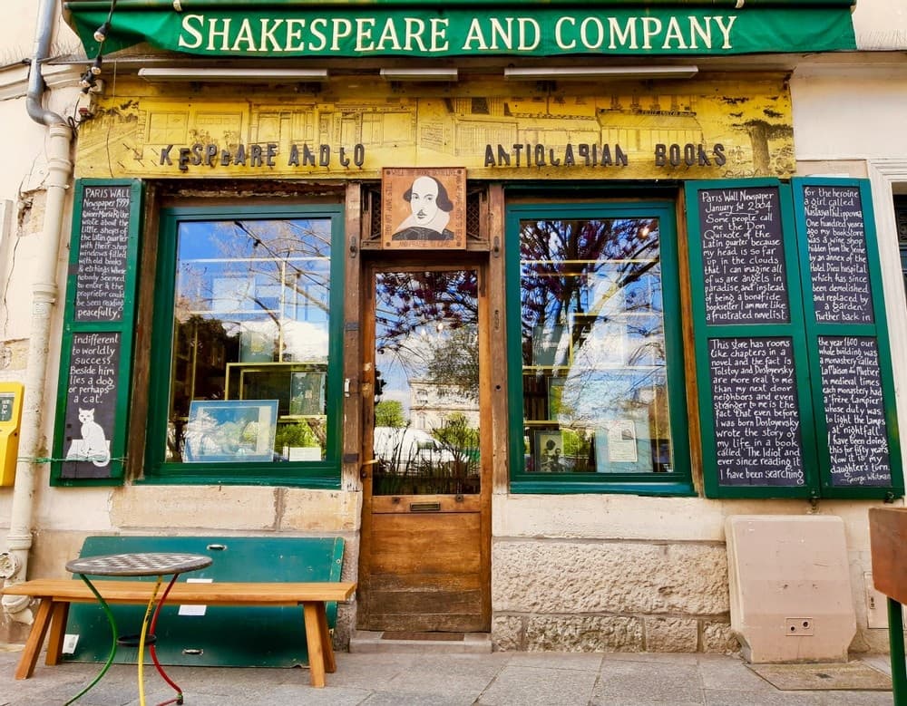 Cultural Walking Tour of Paris Latin Quarter with Stellar Tours