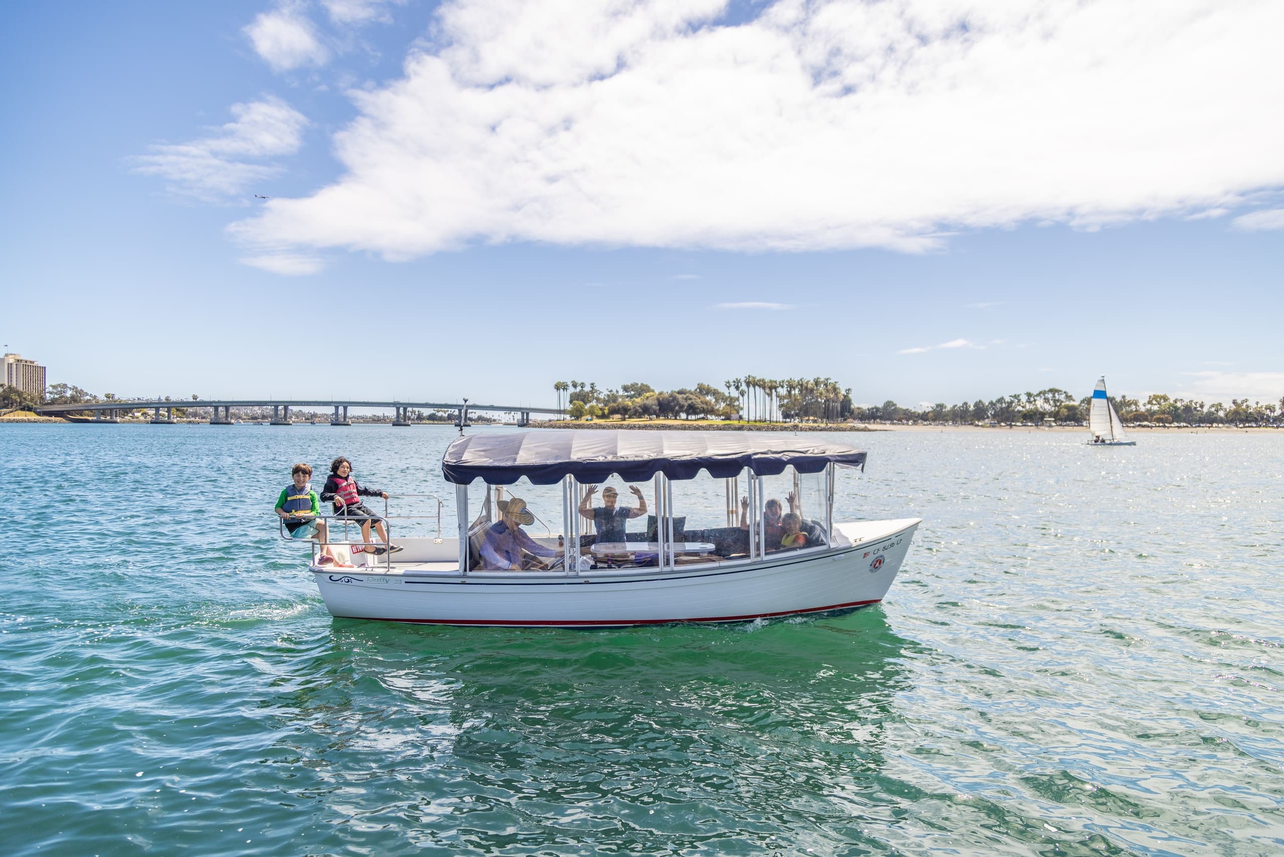 Relaxing 21’ Duffy Sundeck Cruise in San Diego Bay
