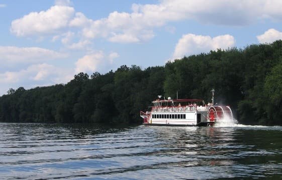 Cruising the Muskingum: Sternwheel Boat, Rokeby Lock & Stockport Mill Day Tour