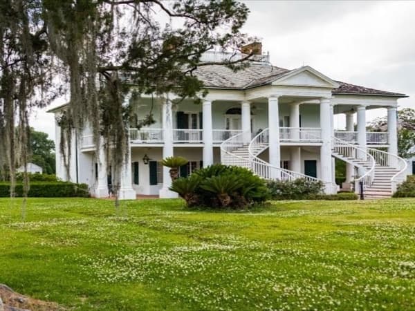 Land-Adventures & History: Evergreen Plantation Tour by Michaela's Private New Orleans Tours