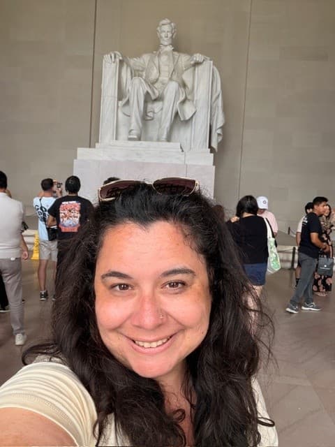Author-Led Bookstore Crawl in NW Washington D.C. — 5-Hour Sprinter Van Tour photo 4
