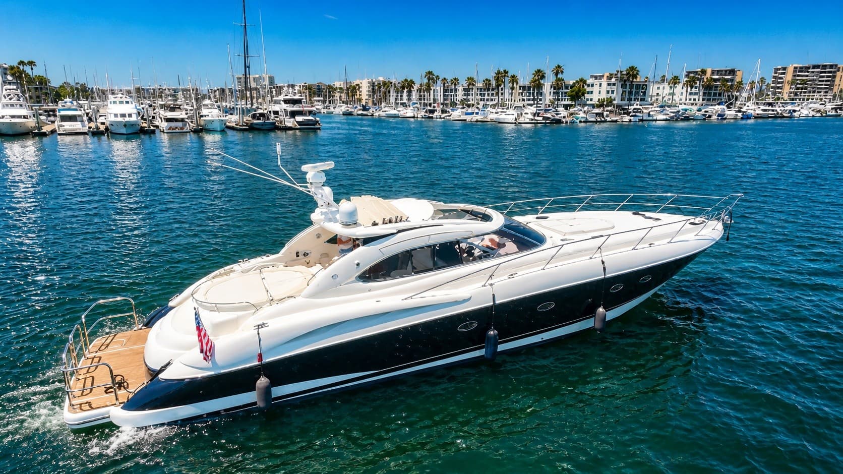Luxury 6-Hour Sunseeker Yacht Charter in Marina del Rey photo 4